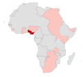 Bl-aħmar, it-territorji tal-Protettorat tan-Nofsinhar tan-Niġerja. Fir-roża, it-territorji kolonjali Afrikani Brittaniċi.