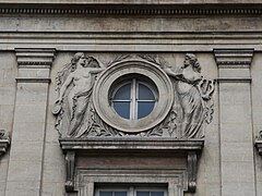 Détail façade - ancien musée-bibliothèque de Grenoble abc6.jpg