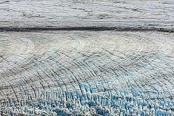 Vista superior de uma geleira no Parque Estadual de Chugach, Anchorage, Alasca, Estados Unidos (definição 8 688 × 5 792)