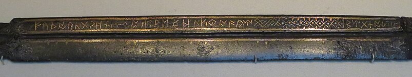 Hela 28-typiga anglofrisiska runraden inlagd på Themsensvärdet.