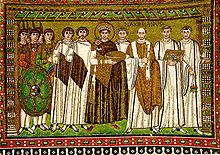 Fotografia del Mosaic de Justinià primer a Sant Vital de Ravenna portant la túnica porpra com a emperador