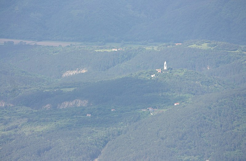 File:Vojak (mountain), view to the church St. George in Brdo.jpg