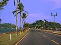 Насыпная дорога, соединяющая острова Наос, Перико и Фламенго с континентом.