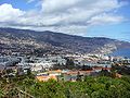 Pohled na Funchal z Pico da Cruz.