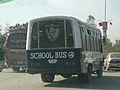 Skolebuss i Peshawar i Pakistan