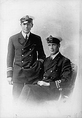Portraits en noir et blanc de deux membres en uniforme de l'expédition Endurance.