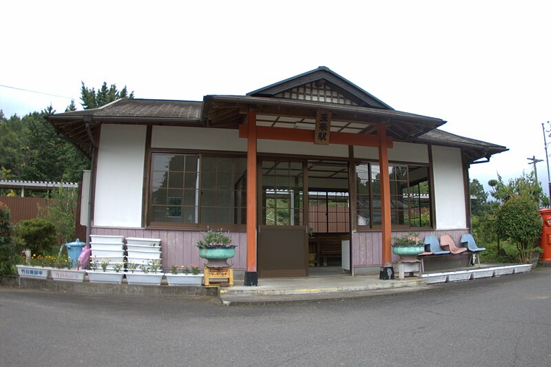 File:JR-Kyushu-Tamarai-Station.jpg