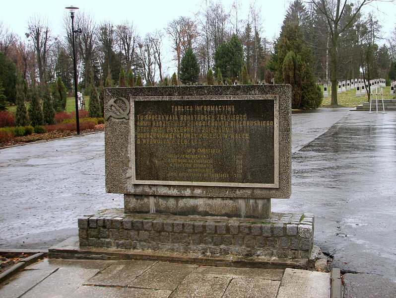 File:Soviet military cemetery in Elbląg - 2.jpg