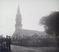 Tourch ː l'église Saint-Cornély et son enclos paroissial, contenant encore le cimetière (1932).