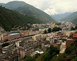 Overview of the city of Barkam