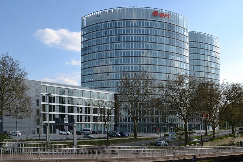 File:EON-Ruhrgas-Zentrale Essen.jpg