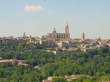 Vista general de Segovia con la cathedral.