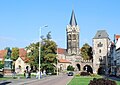 Die Karlsplein in Eisenach met die Luther-monument, Nikolaikerk en Nikolaipoort
