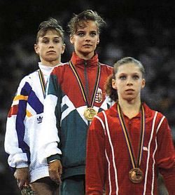 Ónodi Henrietta (középen) a barcelonai olimpián