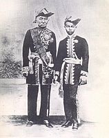 Король Монгкут з принцом у морській уніформі