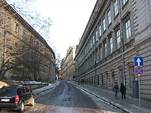 Вигляд з вулиці Винниченка