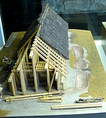Modell eines Hienheimer Langhauses, etwa 5000 v. Chr., Foto (2015)