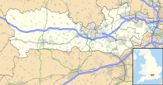 Mapa konturowa Berkshire, blisko lewej krawiędzi u góry znajduje się punkt z opisem „Lambourn Woodlands”