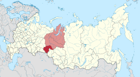 Localização do oblast de Tiumen (em vermelho) e dos okrugs autónomos da Iamália-Nenétsia e da Khantia-Mansia (em rosa) na Rússia.