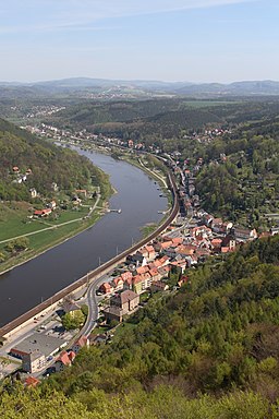 Elbe, mot öster, vid Königstein i Sachsen