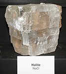 Stor naturlig halitkristall.