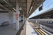 新幹線27番線ホーム（2023年2月）