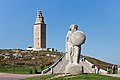 21. A római kori Herkules-torony A Coruñában (a világörökség része) előtérben Breogán galiciai király szobra. (javítás)/(csere)