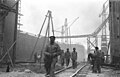Häftlinge beim Bau des U-Boot-Bunker Valentin in Bremen-Rekum, 1944