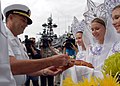 Lễ đón bánh mì và muối ở Vladivostok, Nga