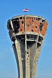 Az erősen megrongálódott vukovári víztorony 2010-ben, amely a konfliktus jelképévé vált