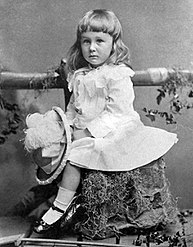 1884-ben, 2 évesen