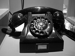 Bakelittelefon modell 1950