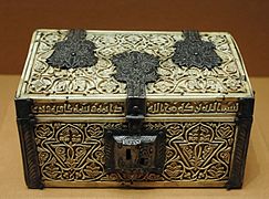 Casket, ivory and silver, Muslim Spanyol, 966