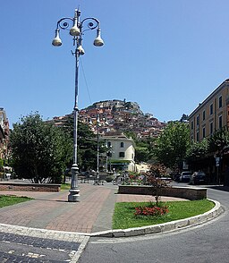Centrala Rocca di Papa, sett från Piazza della Repubblica.