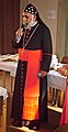 Il cardinale Isaac Cleemis Thottunkal, arcivescovo maggiore della Chiesa cattolica siro-malankarese, indossa una talare senza pellegrina e un peculiare copricapo proprio del suo rito orientale, la kalansowa.
