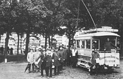 Un tramway électrique expérimental à Brême, en 1890.