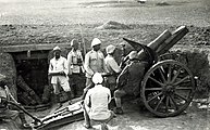 Turkish gunners in action, 1917.