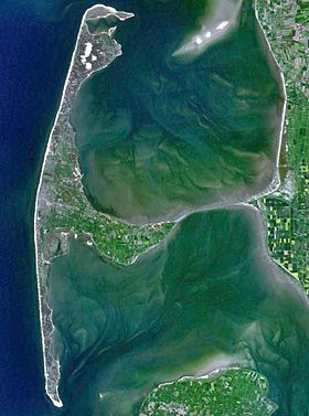 Image satellite de l'île.