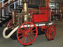 Britanska vatrogasna kola na parni pogon – primer mobilne parne mašine