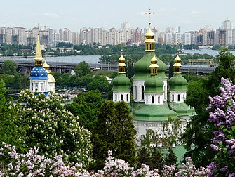 Mosteiro ortodoxo de São Miguel de Vydubichi, Kiev, Ucrânia. (definição 3 176 × 2 388)