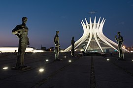 Catedral de Brasilia (1959-1970), de Oscar Niemeyer