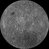 Vue détaillée de la face cachée de la Lune.