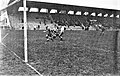 Match de football au stade Jean-Bouin en 1932, juste à côté du Parc des Princes.