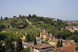 En del av bymuren i distriktet San Niccolò i Firenze