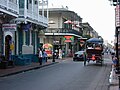 Bourbon Street i New Orleans” (Sort og hvid)