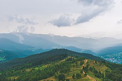 Західні схили гори Маковиця