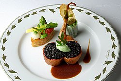 フランス料理 ヌーベルキュイジーヌの盛り付けの例