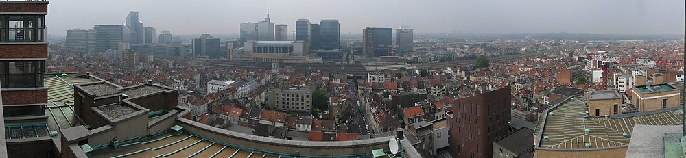 Panorama vido de la urbocentro de Bruselo