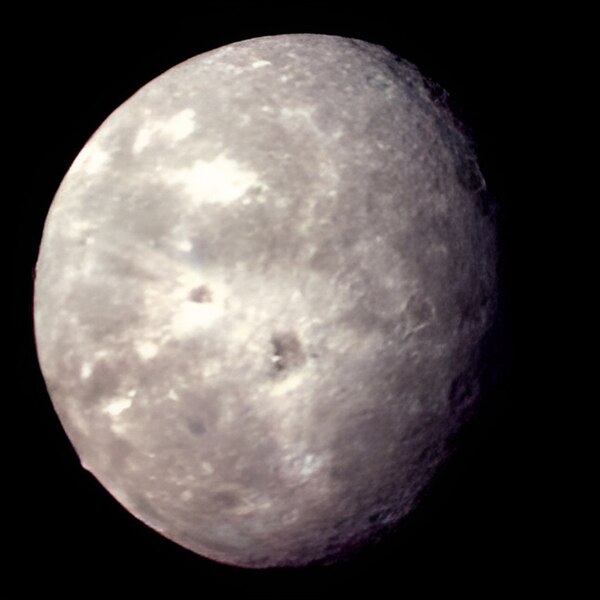 File:Voyager 2 picture of Oberon.jpg