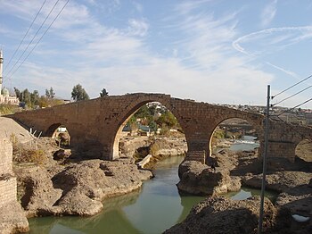 جسر دلال أو جسر العبَّاسي في مدينة زاخو بكردستان العراق